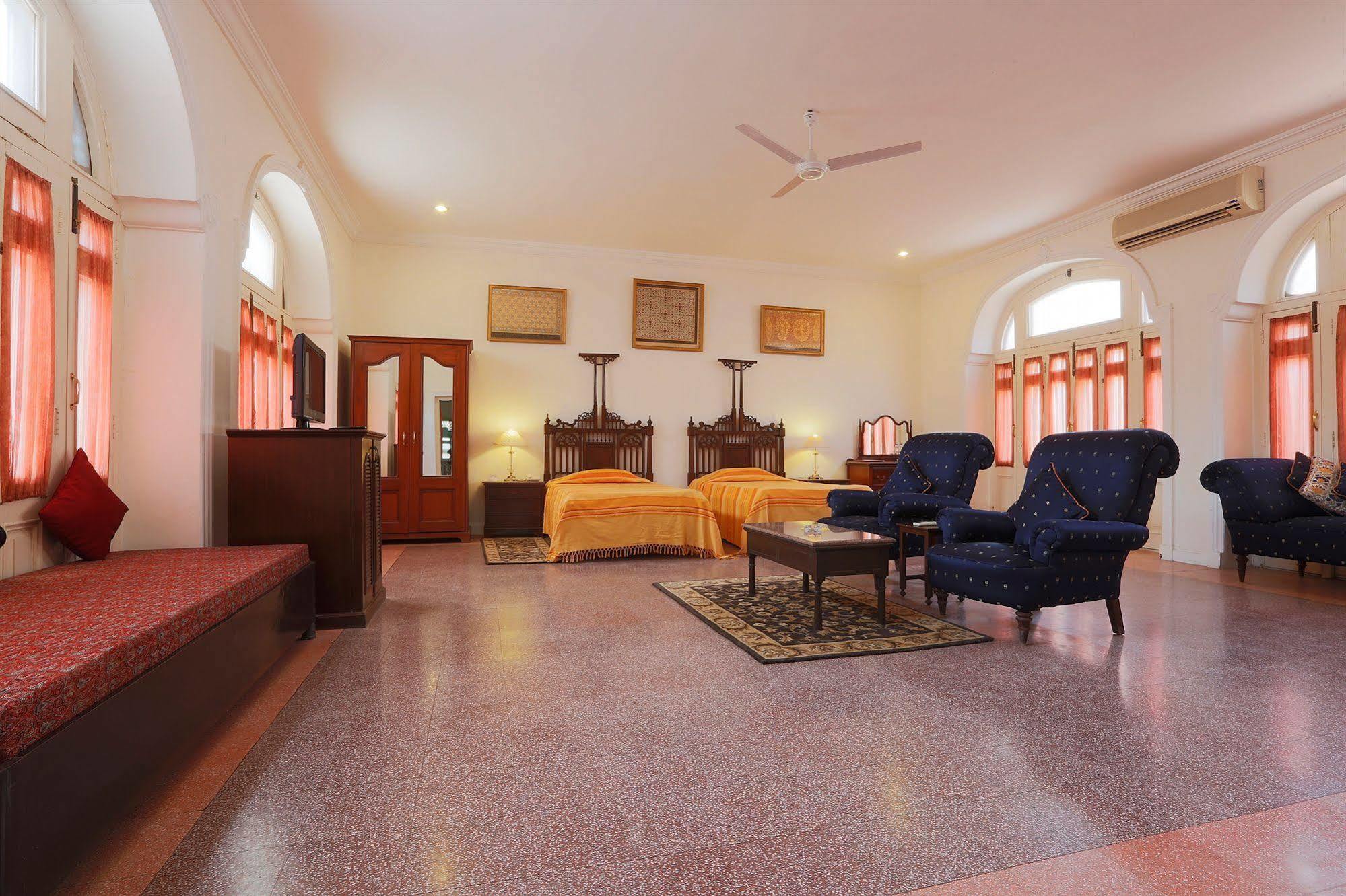 The Lallgarh Palace A Heritage Hotel Bikaner Bagian luar foto
