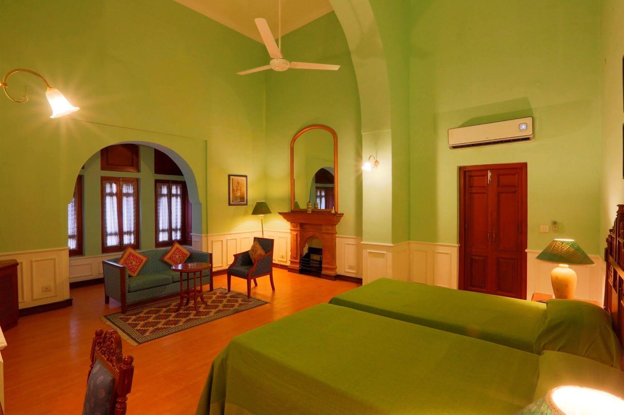 The Lallgarh Palace A Heritage Hotel Bikaner Bagian luar foto
